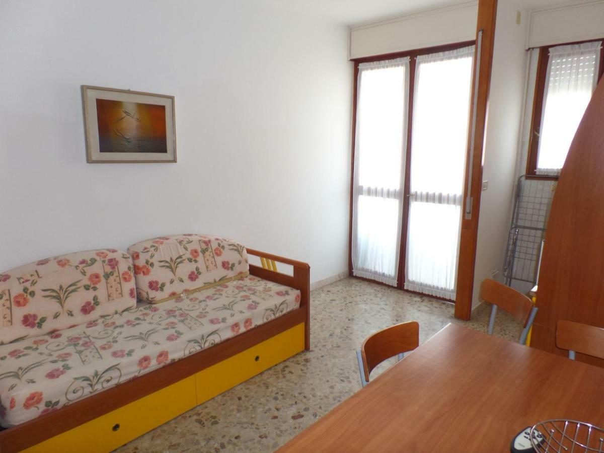Condominio Mauro Bibione Exterior foto