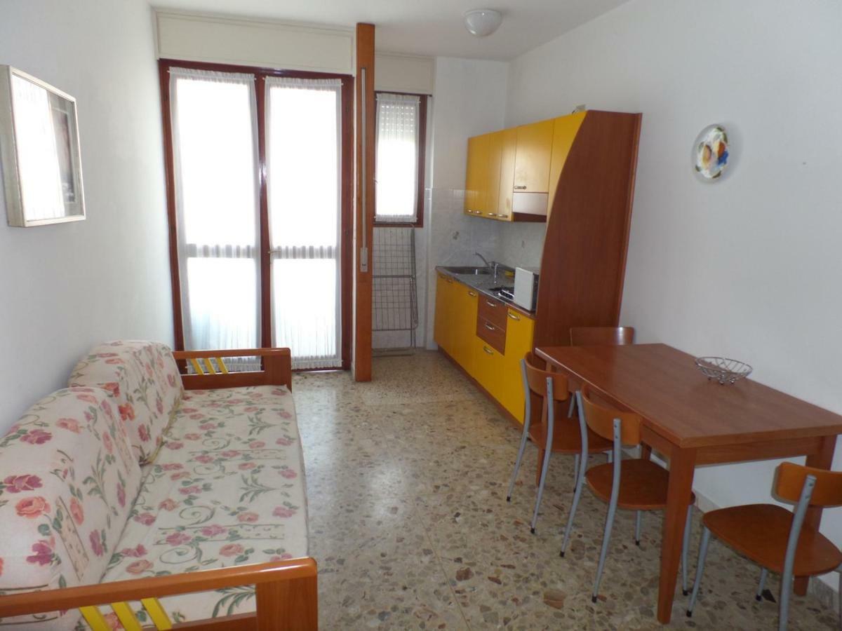 Condominio Mauro Bibione Exterior foto